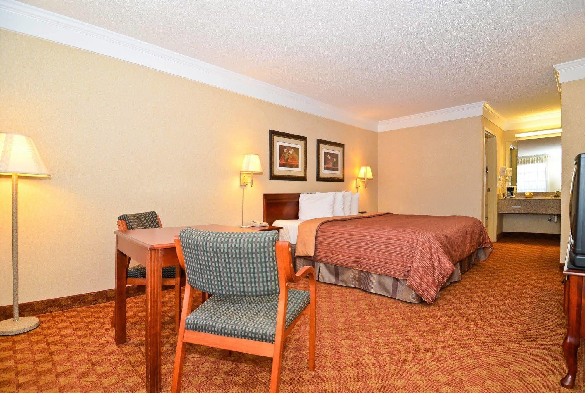 Best Western Hawkinsville Inn & Suites 외부 사진