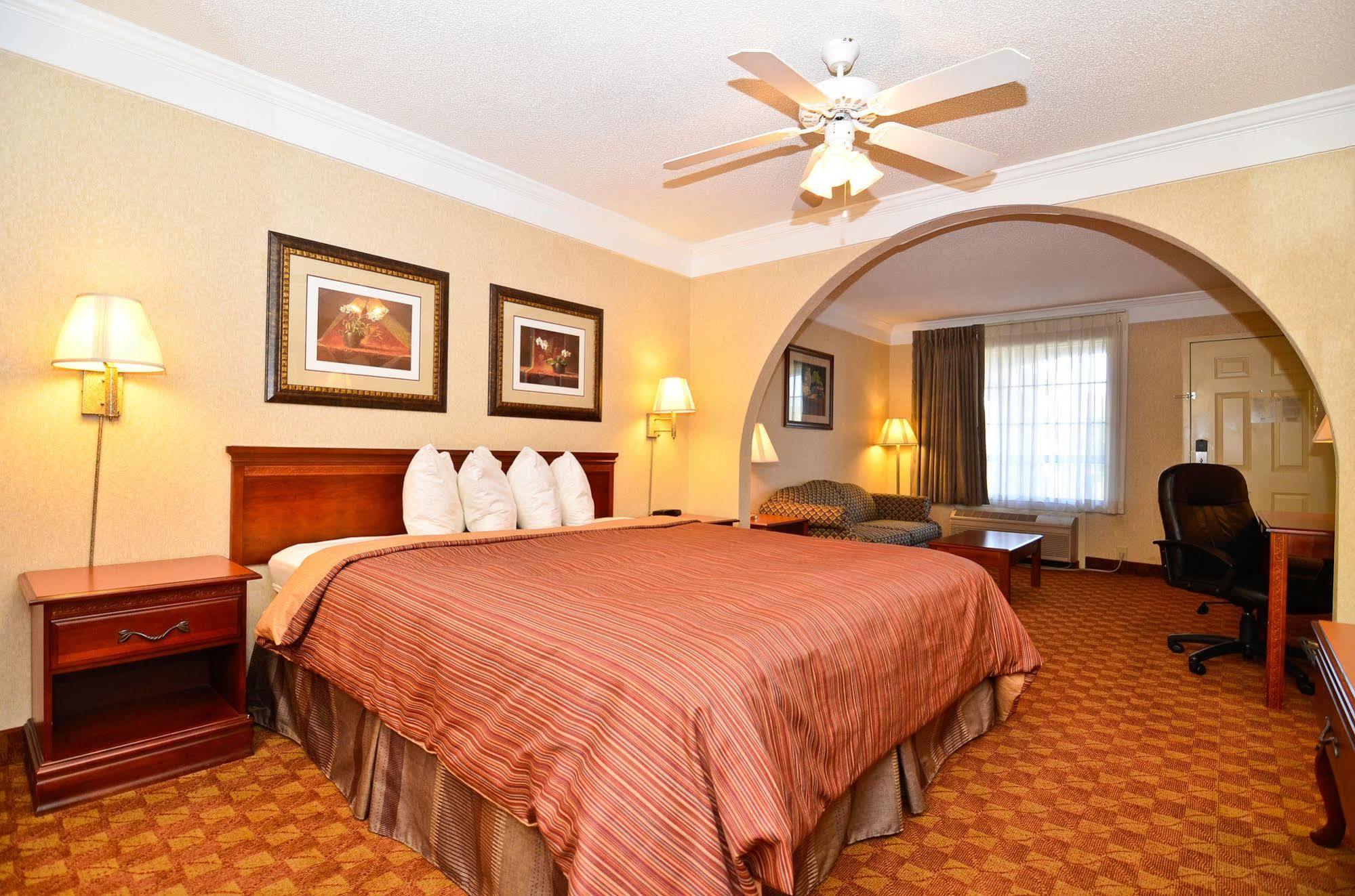 Best Western Hawkinsville Inn & Suites 객실 사진